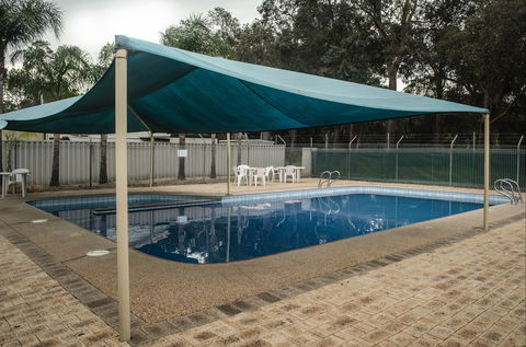 Acclaim Swan Valley Tourist Park - Dalby Accommodation 4