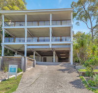 Annie's White House - Dalby Accommodation