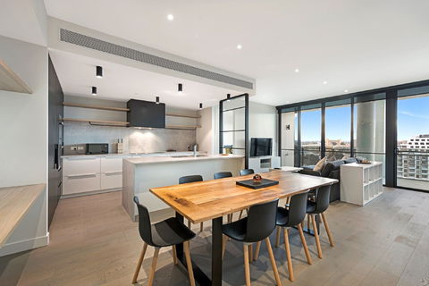 Arise The Eminence - Dalby Accommodation 4