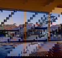 ArtHouse Freycinet - Dalby Accommodation