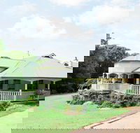 Bangalow Guesthouse - Dalby Accommodation