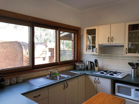 Bay And Bush Cottages -Jervis Bay - Dalby Accommodation 4