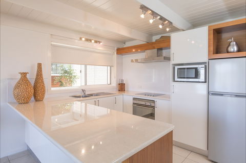 Bay Room Getaway - Dalby Accommodation 1