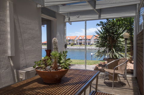 Bay Room Getaway - Dalby Accommodation 6