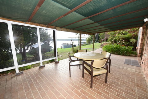 Bay Dreaming At St Georges Basin - Dalby Accommodation 1
