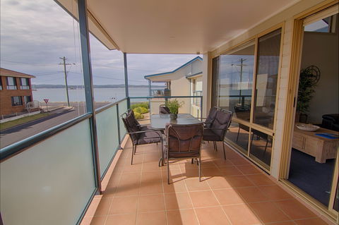 Beach Holiday Unit - Dalby Accommodation 6
