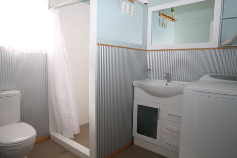 Berrara's Home Away From Home - Dalby Accommodation 2