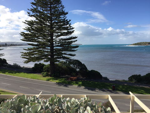 Breeze At The Bay - Dalby Accommodation 0