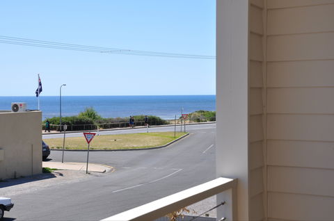 Century 21 SouthCoast: Bayside Aldinga Beach - Dalby Accommodation 9