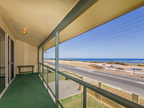Century 21 SouthCoast: Sun And Fun - Dalby Accommodation 0