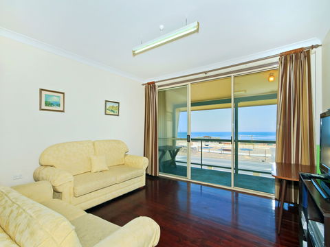 Century 21 SouthCoast: Sun And Fun - Dalby Accommodation 2