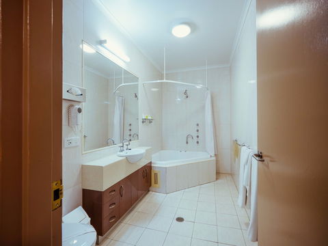 Club Motor Inn - Dalby Accommodation 2