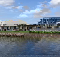 Coral Tree Lodge Tourist Park - Dalby Accommodation