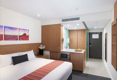 Country Comfort Perth - Dalby Accommodation 2