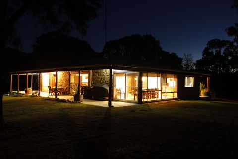 Cullen Wines Homestead - Dalby Accommodation 0