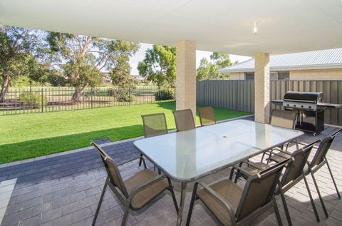 Fairway Isle - Dalby Accommodation 8