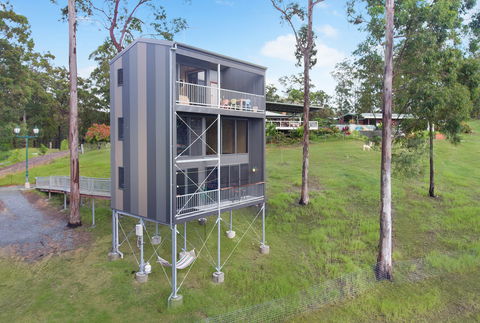 Gold Coast Tree Houses - Dalby Accommodation 0