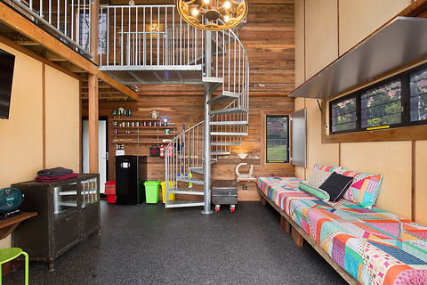 Gold Coast Tree Houses - Dalby Accommodation 1