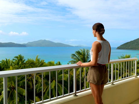 Hamilton Island Reef View Hotel - Dalby Accommodation 0