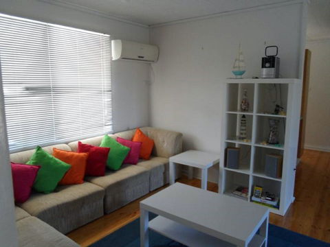 Hardwicke Beach House - Dalby Accommodation 2