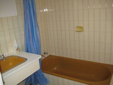 Hardwicke Beach House - Dalby Accommodation 8
