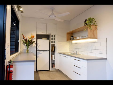 Hideaway Litchfield - Dalby Accommodation 4