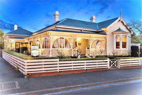 Kurrajong House - Dalby Accommodation 5