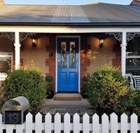 La Maison Riviere - The River House Bed and Breakfast - Dalby Accommodation