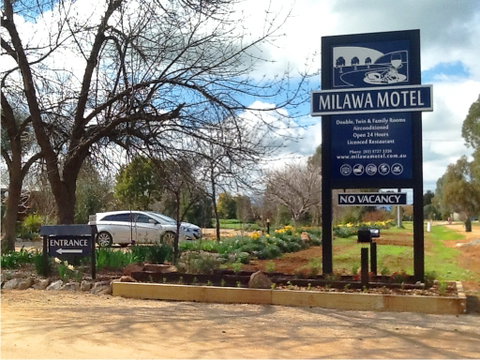 Milawa Motel - Dalby Accommodation 0
