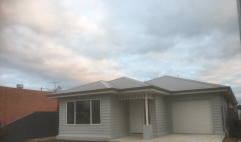 Milawa Vineyard Views - Dalby Accommodation 1