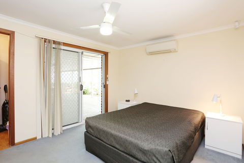 Moonta Bay Accommodation - Dalby Accommodation 2