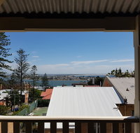 Newcastle Short Stay Apartments - Vista Apartment - Dalby Accommodation