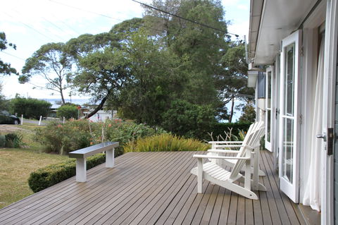 Phinney's Holiday Cottage Hyams Beach - Dalby Accommodation 2