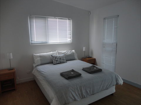Port Willunga Blue - Dalby Accommodation 1