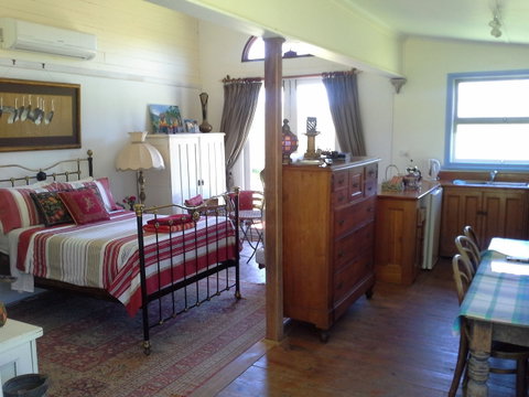 Runnymeade Studio B&B - Dalby Accommodation 2