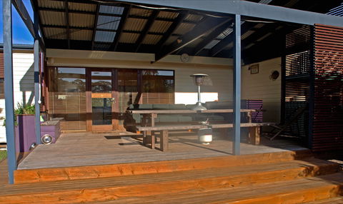 Sandy Shore Hideaway - Dalby Accommodation 5