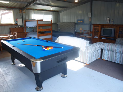 Sandy Shore Hideaway - Dalby Accommodation 6