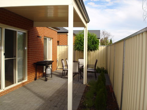 Shamore Apartments - Eleventh Street Mildura - Dalby Accommodation 5