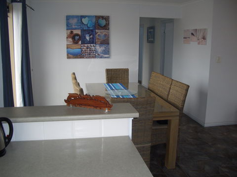 Sittin On The Beach - Dalby Accommodation 3