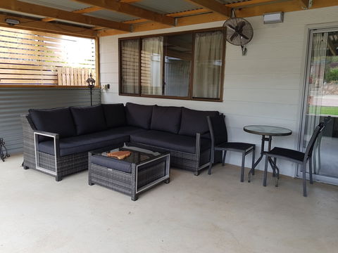 Sunset Sippers - Dalby Accommodation 1