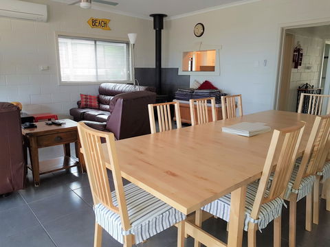 Sunset Sippers - Dalby Accommodation 3