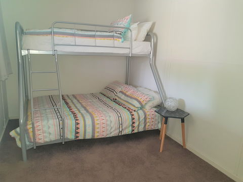 Sunset Sippers - Dalby Accommodation 6