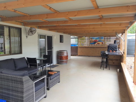 Sunset Sippers - Dalby Accommodation 8