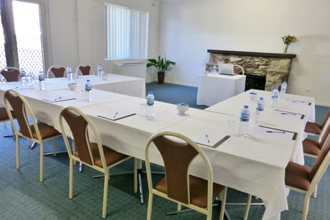 Tumut Motor Inn - Dalby Accommodation 3