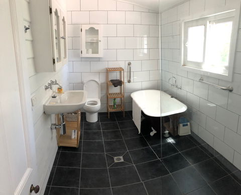 Turalla Truffle Cottage - Dalby Accommodation 3