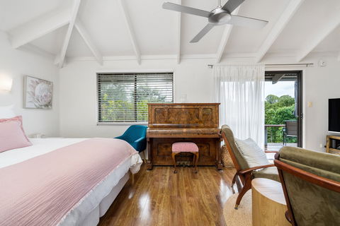 Twin Tallows - Dalby Accommodation 5