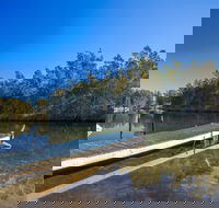 Waterfront Wonder at Lake Conjola - Dalby Accommodation
