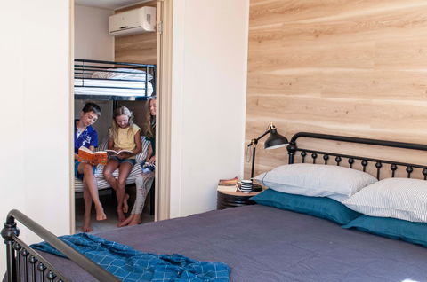 Wooramel River Retreat - Dalby Accommodation 1