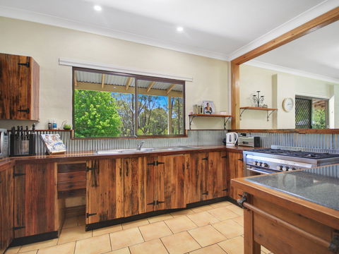 100 Acre Holiday - Dalby Accommodation 2