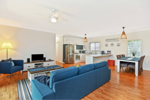44 Ferguson Road - Quiet And Private And Welcomes Pets - Dalby Accommodation 0
